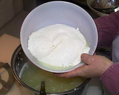 30 Minute Mozzarella Recipe – Heat Curd & Remove Whey