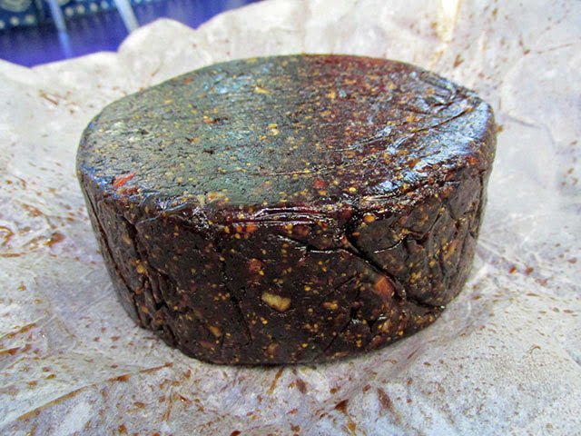 Gift Idea #2 - Fig Cake for a Cheese Basket - New England Cheesemaking Supply Company