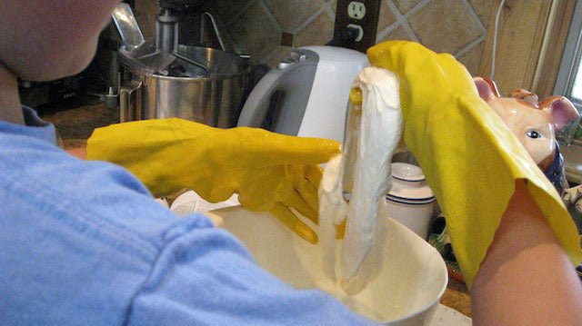 Making Mozzarella with Anya, Age 10 - New England Cheesemaking Supply Company