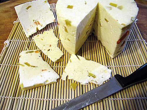 Queso Fresco with Suzanne McMinn - New England Cheesemaking Supply Company